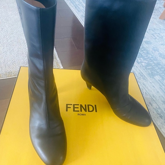 FENDI leather boots - Picture 6 of 9